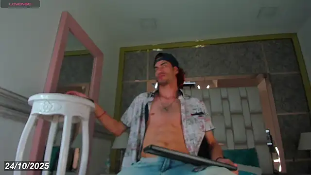 elias sn0w online show from October 2025 08:05:01 PM