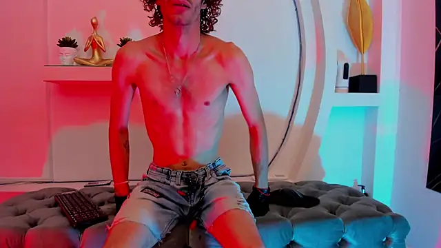 elias sn0w online show from November 2025 09:14:02 PM