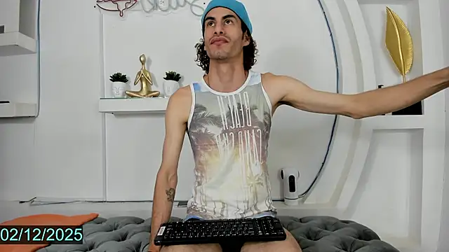 elias sn0w online show from December 2025 08:15:01 PM