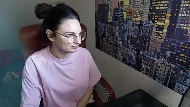 kinkysarahx online show from March 2026 02:44:02 PM