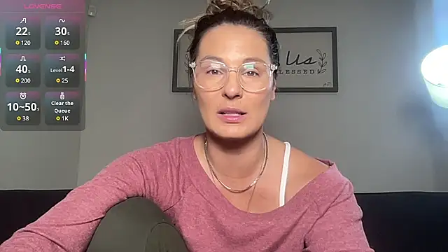 Mandyrheaa online show from December 2025 08:47:01 PM