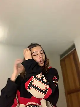 MiaaCute- online show from February 2026 12:42:02 AM