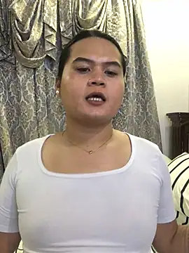 Snapshot of Zoe_fenlon chatting on March 2026 05:37:02 PM Zoe fenlon online show from March 2026 05:37:02 PM