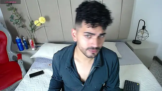 Eros Kai online show from October 2025 03:51:02 AM