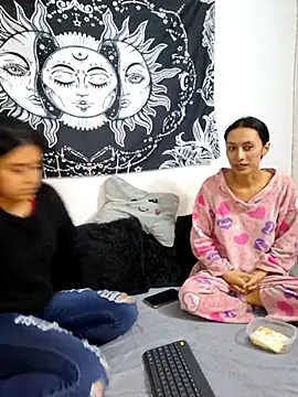 emily n abby online show from July 2026 02:01:01 PM