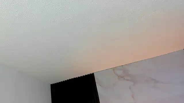 Halleyrosse online show from October 2025 08:22:02 PM