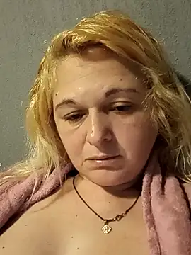 Catallita69 online show from October 2025 09:37:01 PM