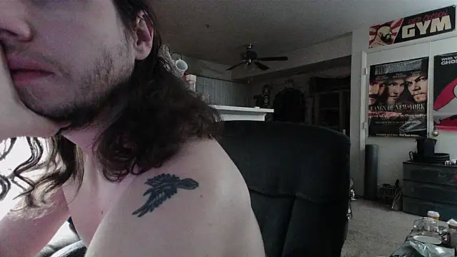 biggerisbetter12 online show from March 2026 03:35:02 AM