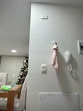 Snapshot of _Alicee_1 chatting on December 2025 02:06:01 AM Alicee 1 online show from December 2025 02:06:01 AM