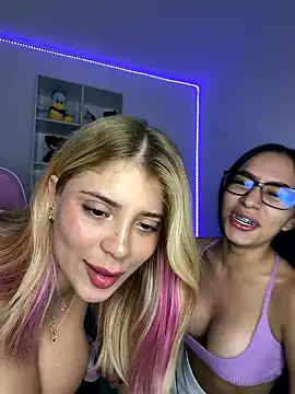 Snapshot of _Alicee_1 chatting on January 2026 12:38:01 AM Alicee 1 online show from January 2026 12:38:01 AM