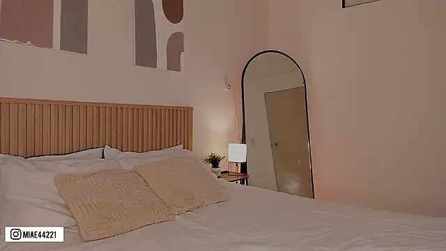 Little Emma 11 online show from March 2026 01:27:02 PM