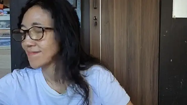 Snapshot of princessD077 chatting on July 2026 04:28:01 AM princessD077 online show from July 2026 04:28:01 AM