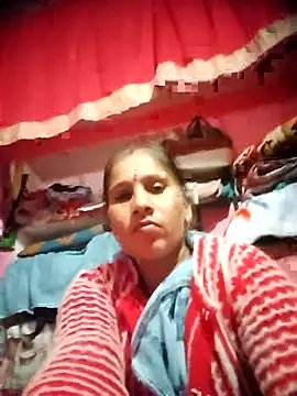 OliveGreen22 online show from November 2025 02:45:02 PM