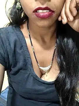 Itz Aisha   online show from April 2026 10:08:02 AM