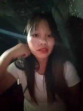 linh-miu99 online show from November 2025 01:01:02 PM