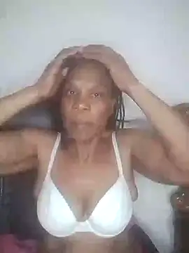 Hotcougar online show from November 2025 08:19:01 AM