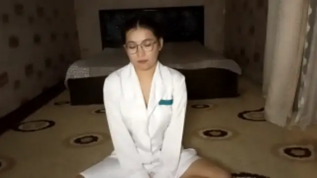 LinneaHyles online show from December 2025 02:48:01 PM