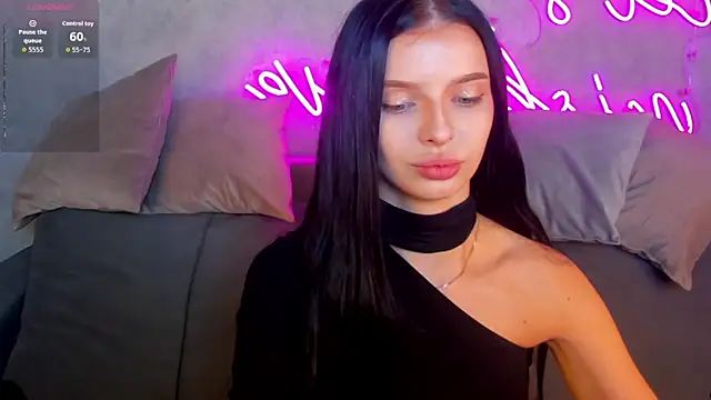 Eva Mayers online show from November 2025 12:55:01 AM