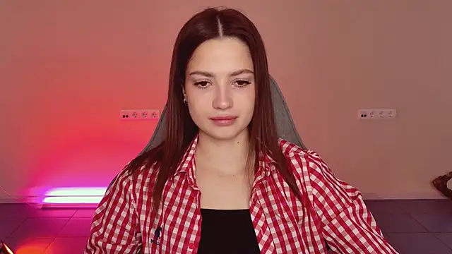 KiraVair online show from March 2026 12:29:01 PM