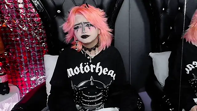 Snapshot of Navier__ chatting on January 2026 09:07:02 PM Navier online show from January 2026 09:07:02 PM