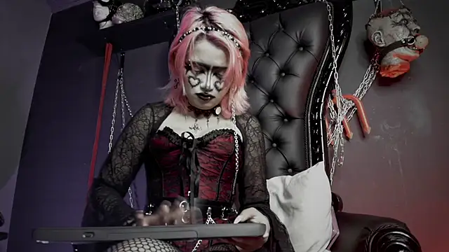 Snapshot of Navier__ chatting on February 2026 08:38:01 PM Navier online show from February 2026 08:38:01 PM