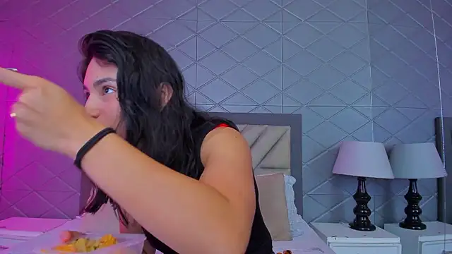 ViolettRouse online show from January 2026 06:09:01 PM