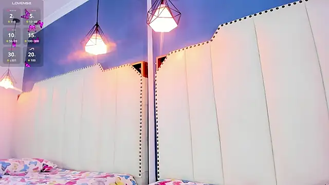 Snapshot of MiaCassel chatting on February 2026 11:48:01 AM MiaCassel online show from February 2026 11:48:01 AM