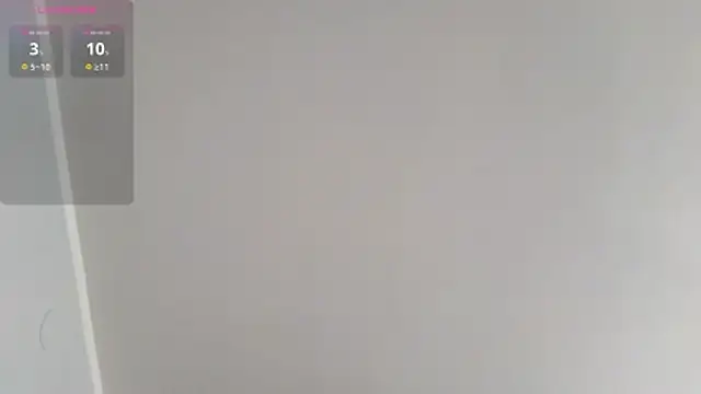 Snapshot of AdeleLaCr0ix chatting on October 2025 04:18:02 AM AdeleLaCr0ix online show from October 2025 04:18:02 AM