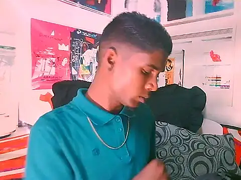 IndianThuggin online show from November 2025 03:58:01 PM