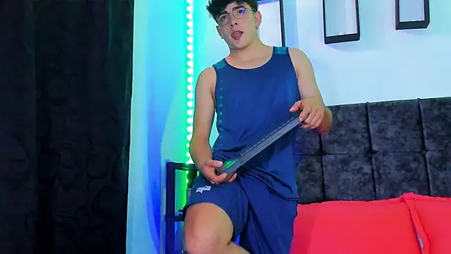 Theo Noxxx online show from November 2025 06:40:02 PM