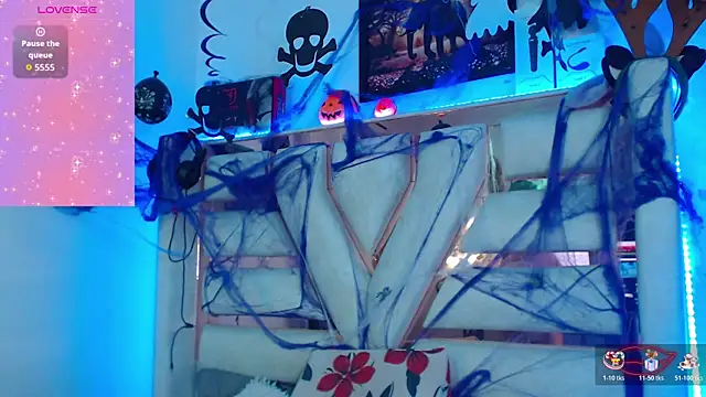 Snapshot of Hanna_Plum chatting on October 2025 04:20:02 AM Hanna Plum online show from October 2025 04:20:02 AM