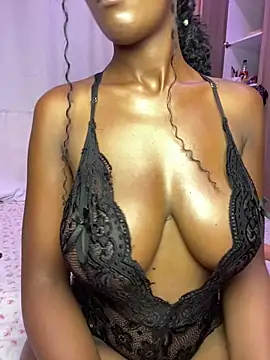 Snapshot of dime213 chatting on February 2026 05:00:02 PM dime213 online show from February 2026 05:00:02 PM