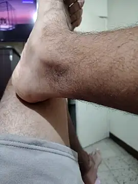 gigant boy00 online show from October 2025 03:40:02 AM