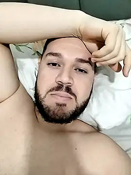 Branquinhowm online show from November 2025 02:28:02 AM