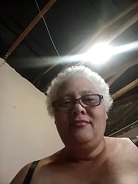 juicyboode online show from October 2025 08:58:02 AM