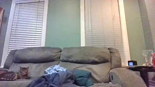 Snapshot of burby79 chatting on April 2026 05:27:01 AM burby79 online show from April 2026 05:27:01 AM