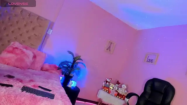 the fenix boy online show from December 2025 03:03:01 AM