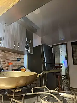 FreszX online show from February 2026 03:34:02 PM