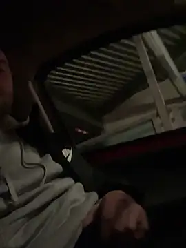 Snapshot of Rotteei1 chatting on January 2026 05:51:02 PM Rotteei1 online show from January 2026 05:51:02 PM