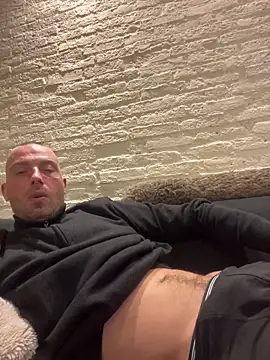 Snapshot of Rotteei1 chatting on February 2026 05:16:02 PM Rotteei1 online show from February 2026 05:16:02 PM