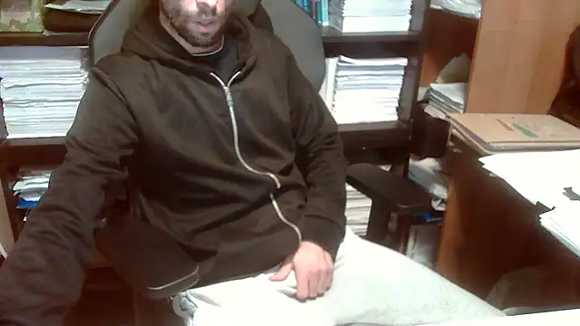 Snapshot of topg84 chatting on October 2025 11:09:01 AM topg84 online show from October 2025 11:09:01 AM