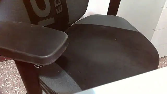 Snapshot of topg84 chatting on March 2026 06:32:01 PM topg84 online show from March 2026 06:32:01 PM