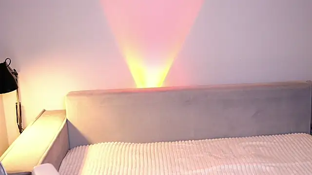 WhyEmmyCry online show from February 2026 07:51:01 AM