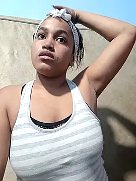 NahomiWalker  online show from November 2025 12:32:01 AM