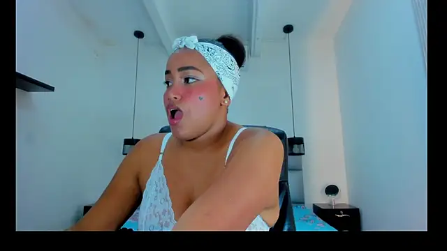 NahomiWalker  online show from January 2026 08:11:02 PM