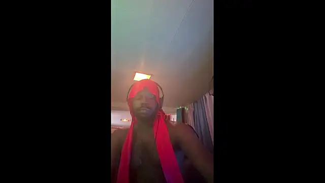 Snapshot of misterincred chatting on November 2025 06:43:01 PM misterincred online show from November 2025 06:43:01 PM