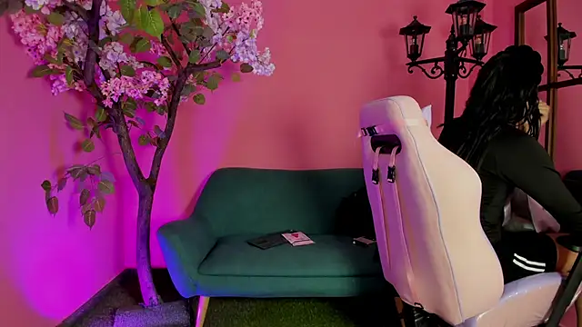 ArohomLester online show from February 2026 01:12:02 PM