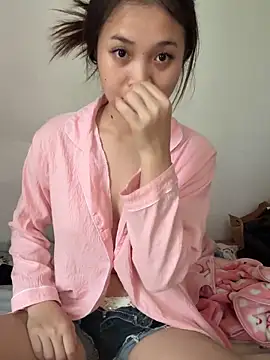 aaaaawhate online show from November 2025 07:30:01 AM