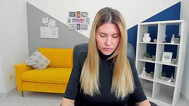 Snapshot of AryaAltkerer chatting on February 2026 01:20:01 PM AryaAltkerer online show from February 2026 01:20:01 PM