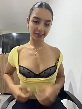 Snapshot of violeta365 chatting on June 2026 03:47:01 PM violeta365 online show from June 2026 03:47:01 PM